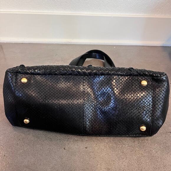 Perlina woven embossed leather black snake skin shoulder bag womens purse medium - Picture 9 of 9